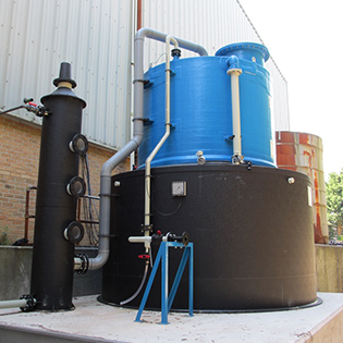 scrubber recirculation tanks